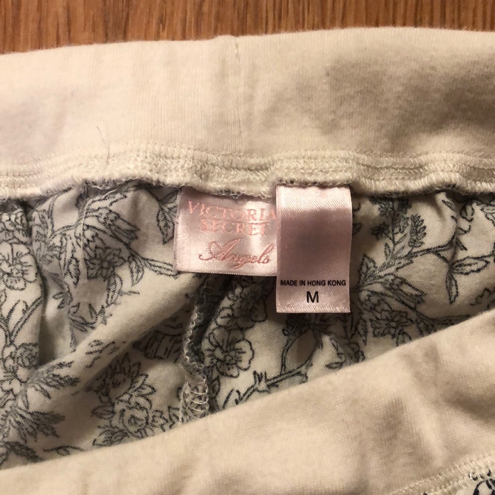 Women’s Cream and Black Floral Sleep Pants - Soft Lounge PJ Bottoms - Picture 3 of 4